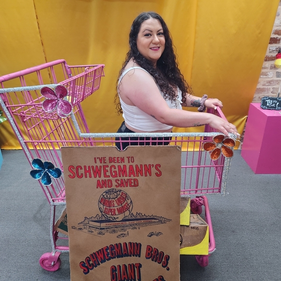 Meet your Posher, Crystal - Picture 3 of 10